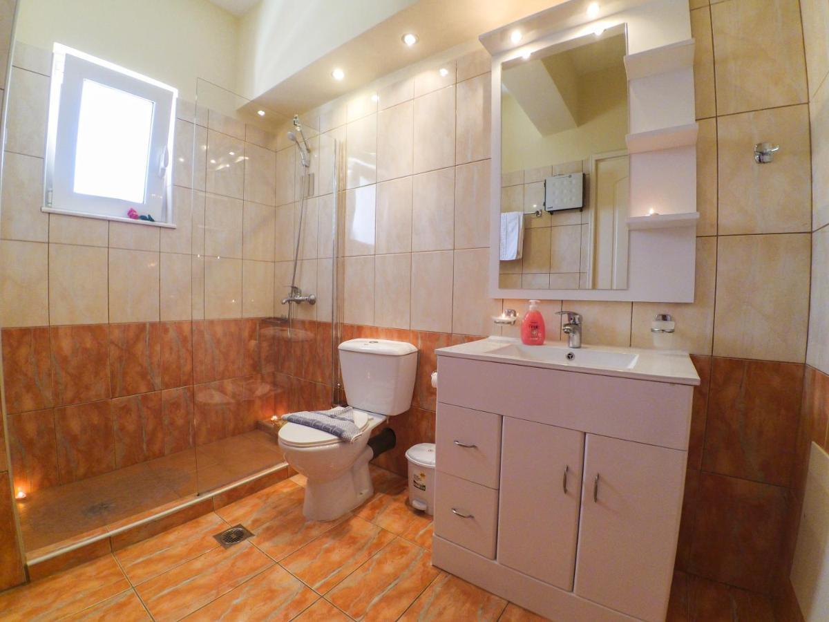 Roumpini Homes Agia Marina Esterno foto