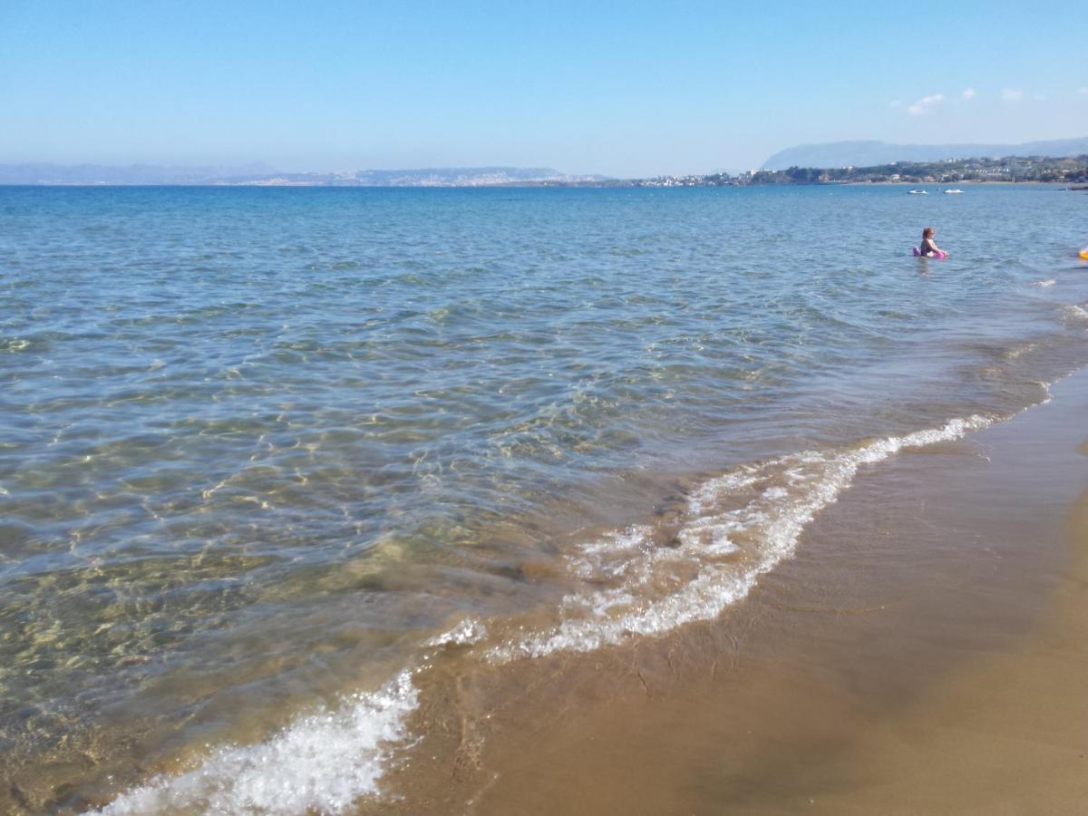 Roumpini Homes Agia Marina Esterno foto
