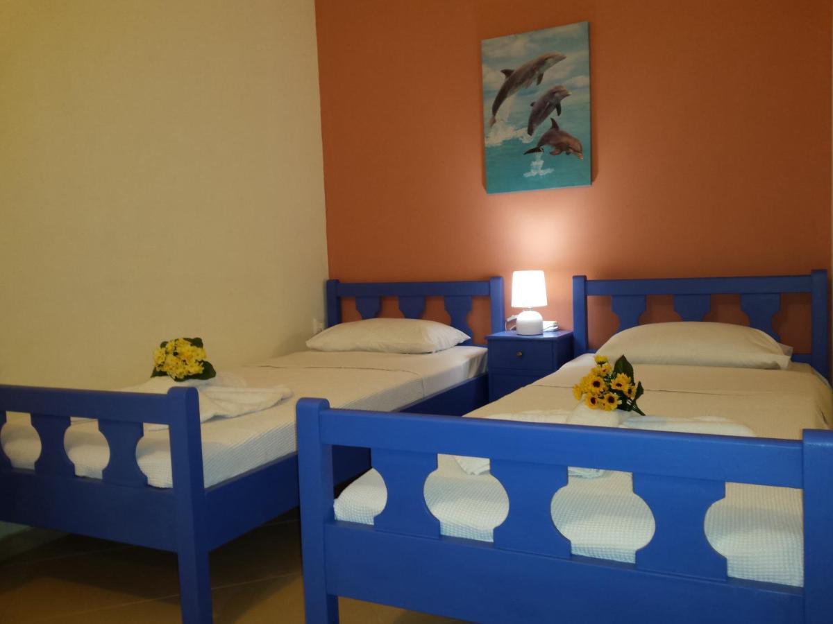Roumpini Homes Agia Marina Esterno foto